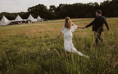 Claire & Nathan’s relaxed tipi wedding