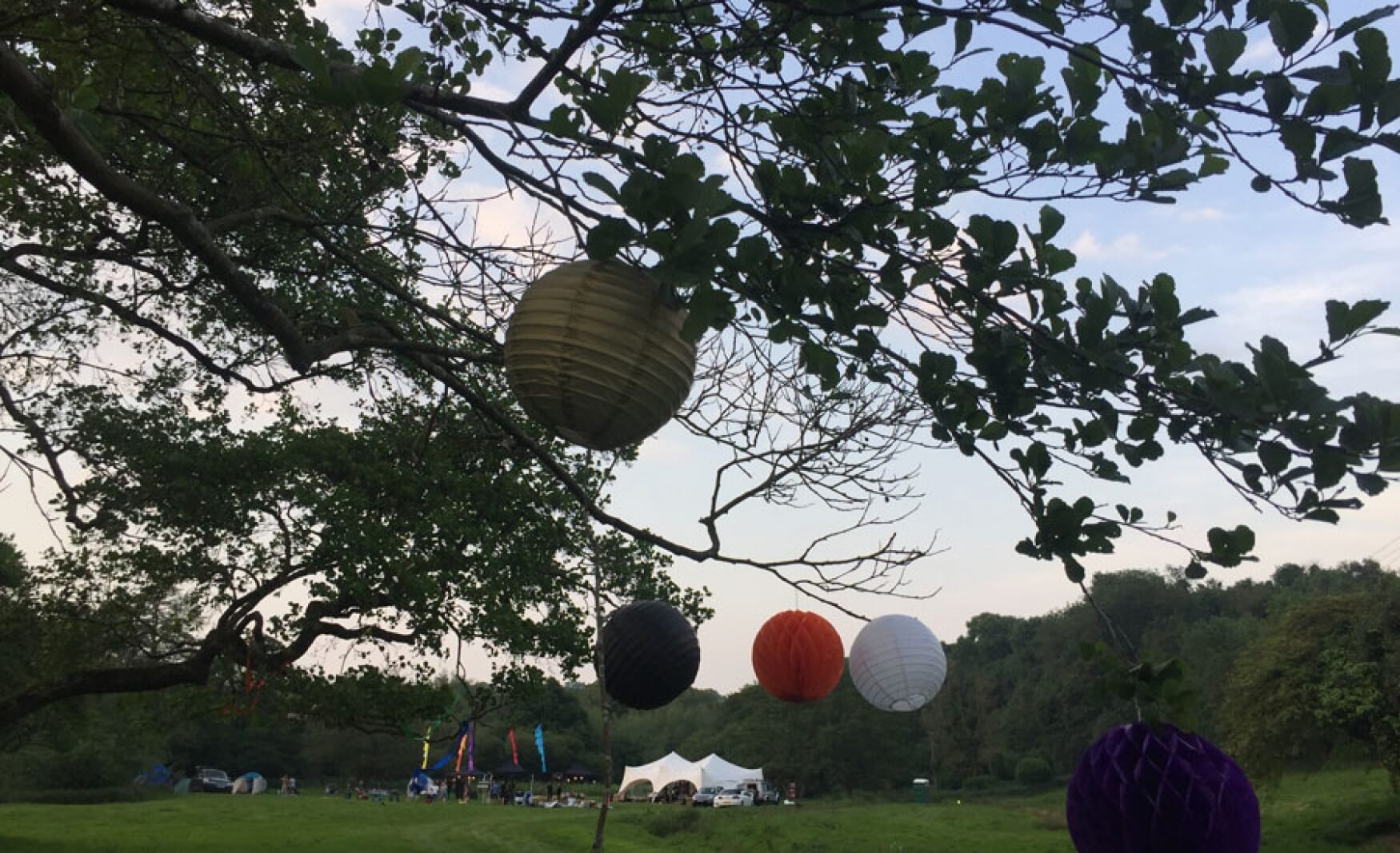 fiesta-fields-outdoor-wedding-events-company-tipi-surrey-sussex-eashing-farm-godalming-3-1750x1067_c (1)